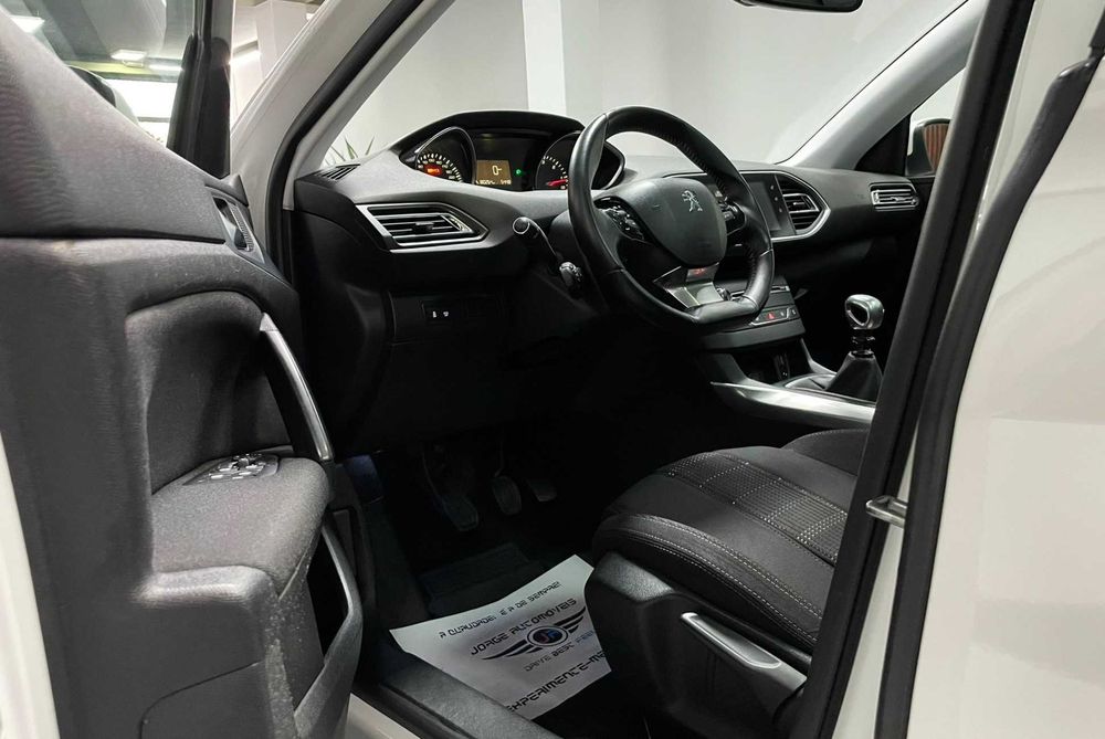 Peugeot 308SW 1.6 HDI ALLURE J17 Nacional