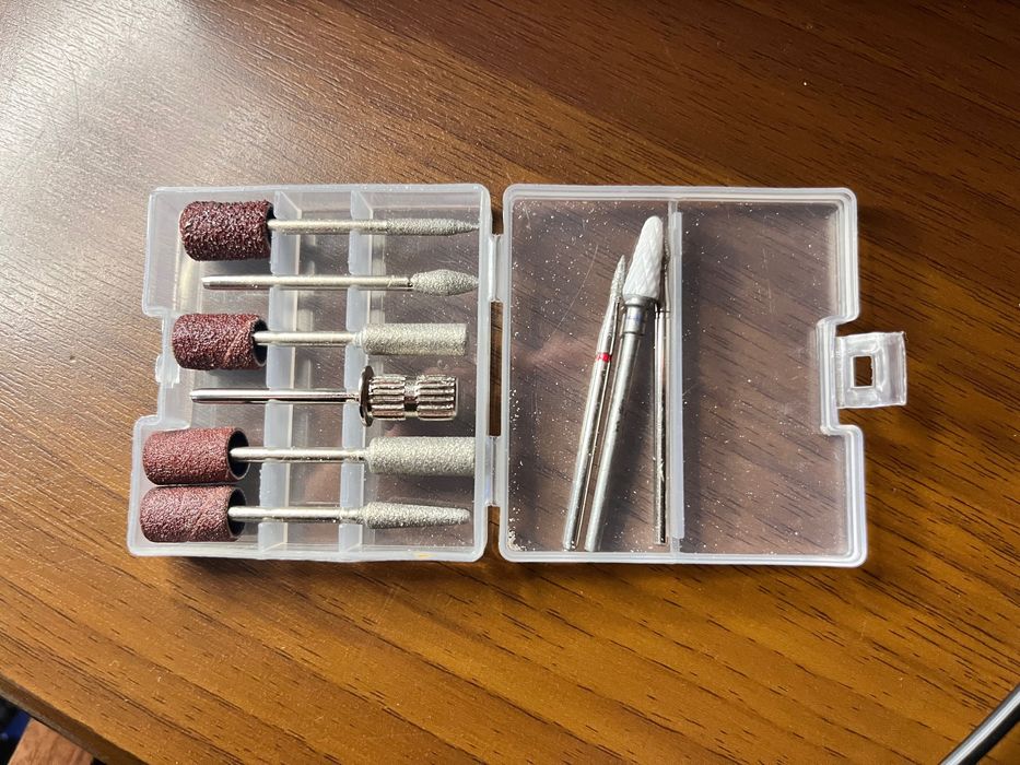 Продаю набір для манікюру