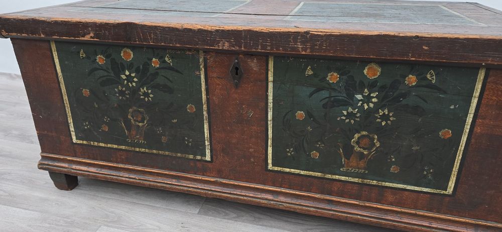 Skrzynia barokowa ręcznie malowana