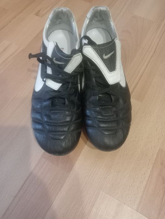 Футбольні бутси Nike Tiempo (Розмір 44.5 / 28.5 см)