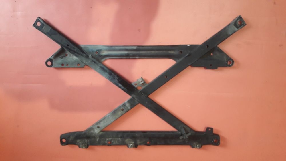 Балка Підрамник переднІй 8R0399315 J Audi Q5 ку5 кю5 рестайл