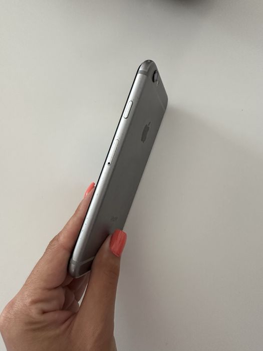 iPhone 6s 16GB cinzento