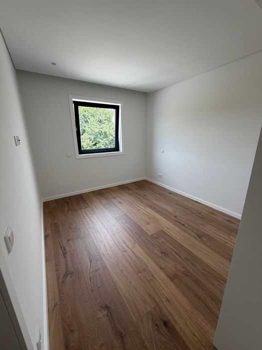 Apartamento T2 NOVO para arrendamento