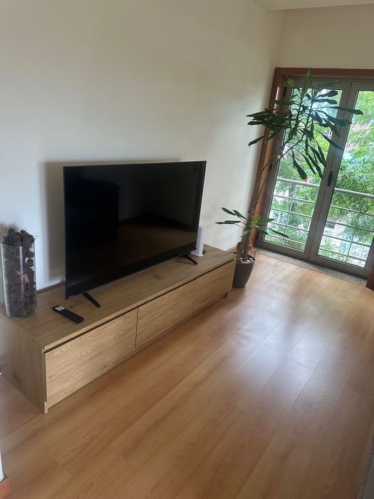 Rack para TV até 55 polegadas em ótimo estado (Novo)