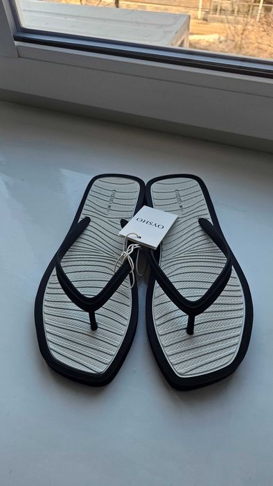 Шльопанці Oysho жіночі