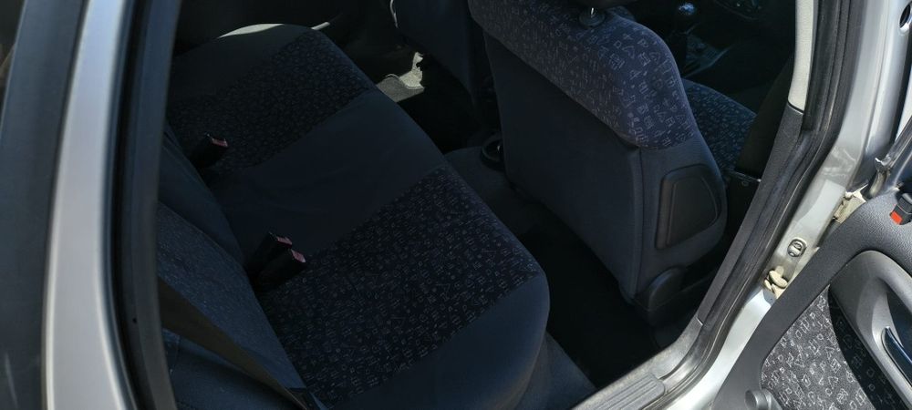 Opel Corsa 1.2 ano 2003