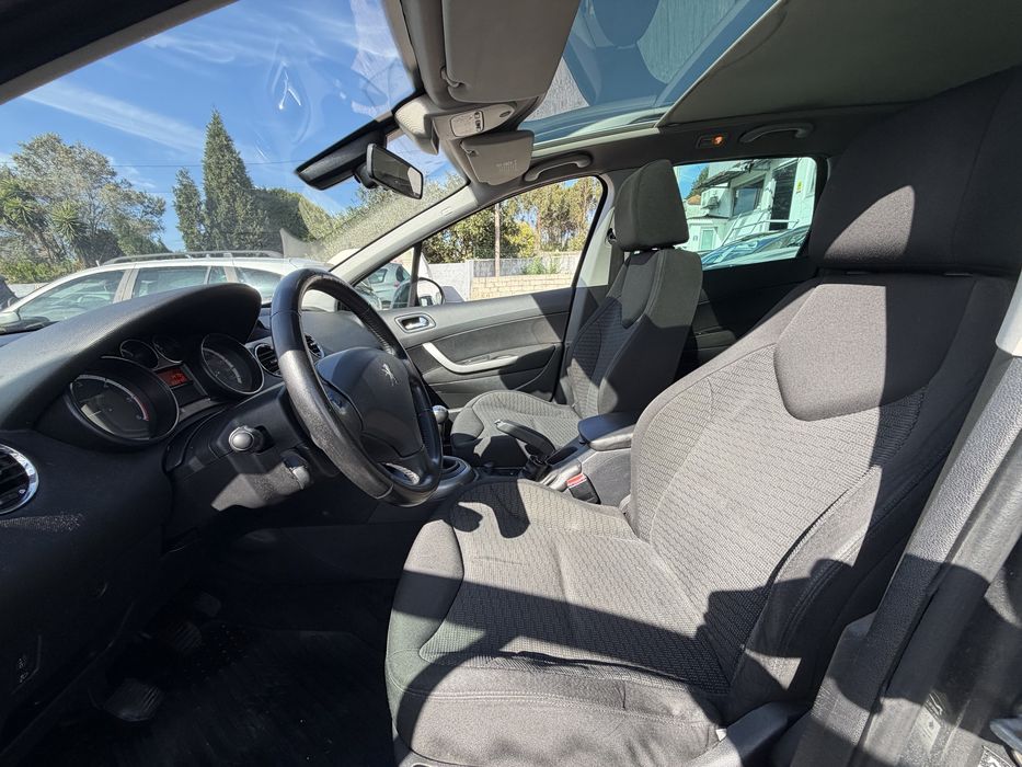 Peugeot 308 SW 7 Lugares