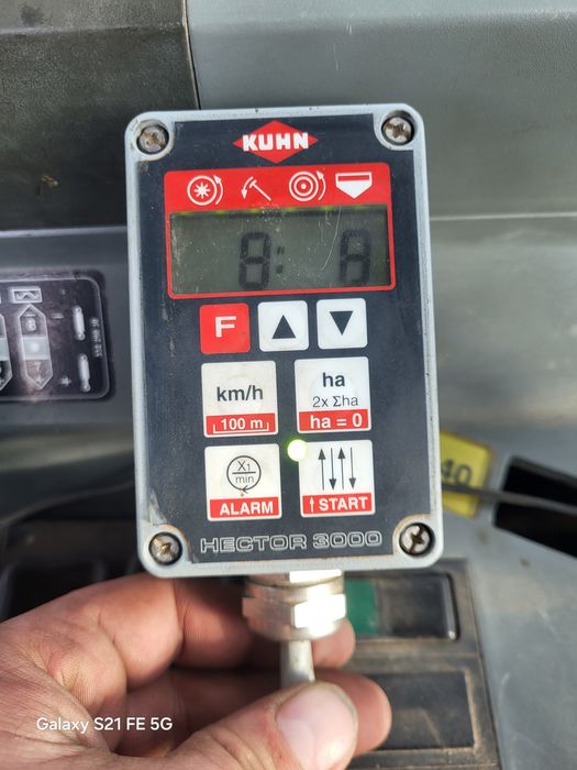 Kuhn HR 3002 D Integra 3000