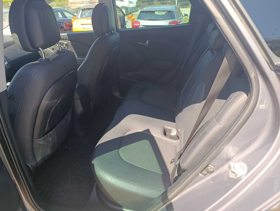Hyundai ix35 *2,0d 136KM * 4x4 * 206 tys km * Zadbany * HAK*