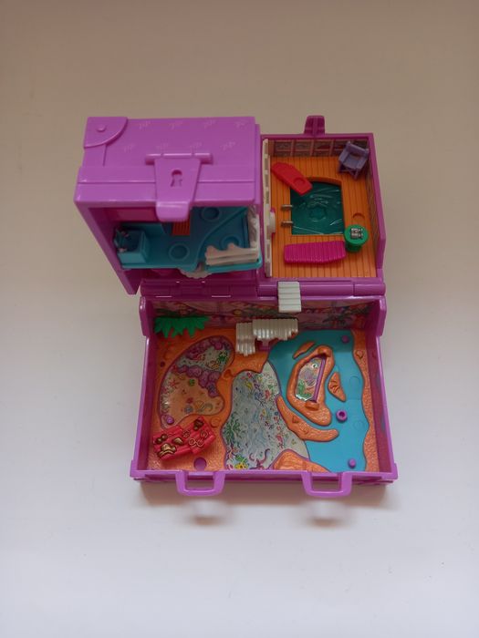Zestaw Polly Pocket Bluebird Surf 'n Swim Island