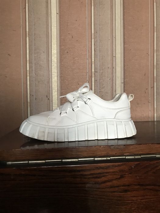 Кросівки білі теплі