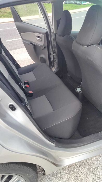 Vendo Toyota Yaris 2017