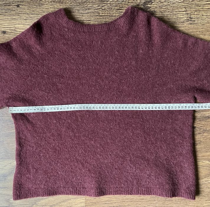 Sweter w kolorze burgundowym