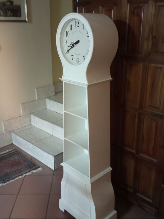 Sprzedam zegar stojący stylizowany