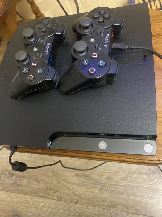 Продам приставку PS3