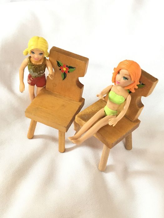 Krzesełka drewniane dla lalek, vintage, 2 szt