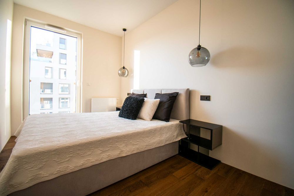 Wysoki standard, ścisłe centrum, 2 miejsca postojowe, duży taras!