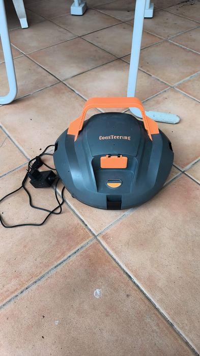 Robot aspirador de piscina