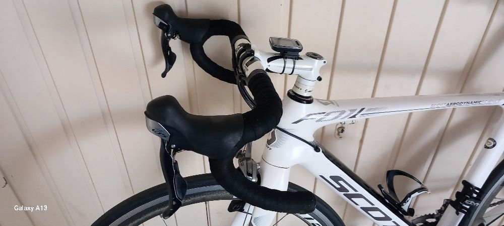 Bicicleta estrada Scott Foil como nova - L
