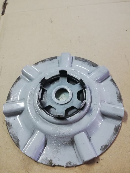 Dekiel kapsel zaślepka alufelgi śrub szpilek Ford C-max mk1 16 cali