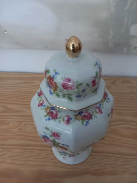 Pote em Porcelana Luso-Belga – Carlebrinde (Padrão Floral)