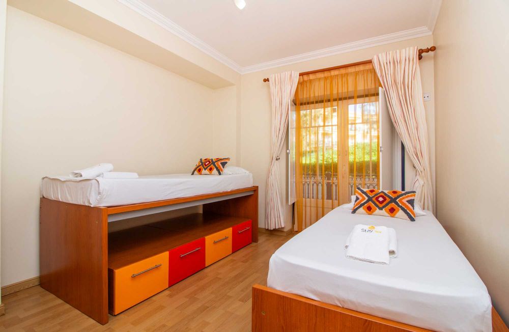 Oura Sunrise 3B Apartmento T3 - 300metros da praia da Oura