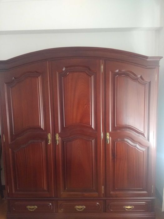 Vendo quarto casal em mogno