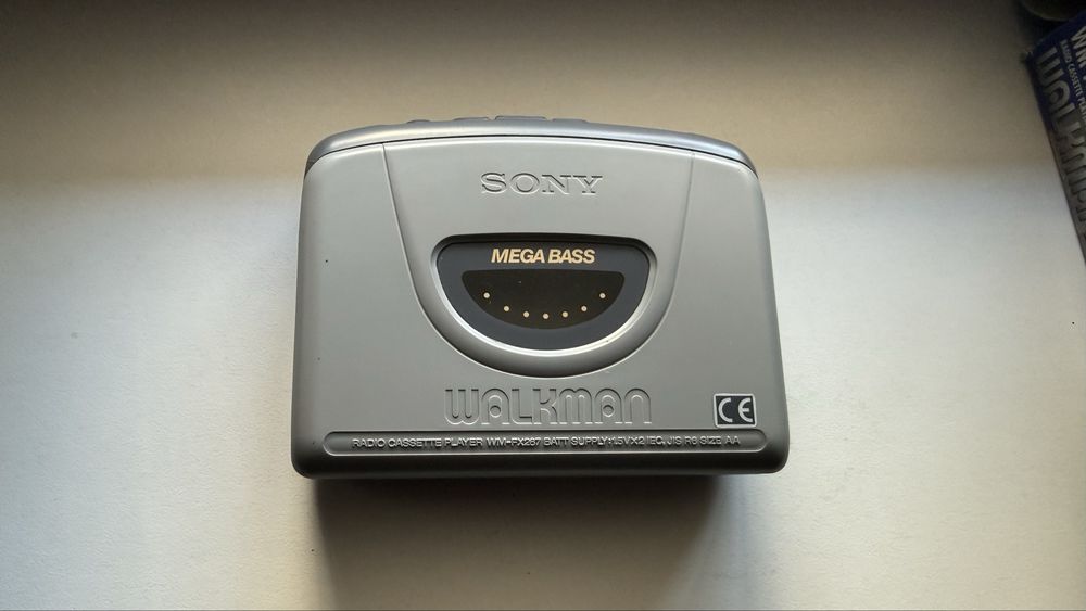 Кассетный плеер sony wm-fx 267