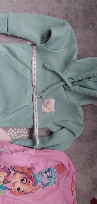 Продам комплект речей на дівчинку 4-5 років