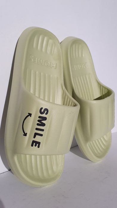 Klapki basenowe lub plażowe a także w plener Unisex rozmiar 40-41