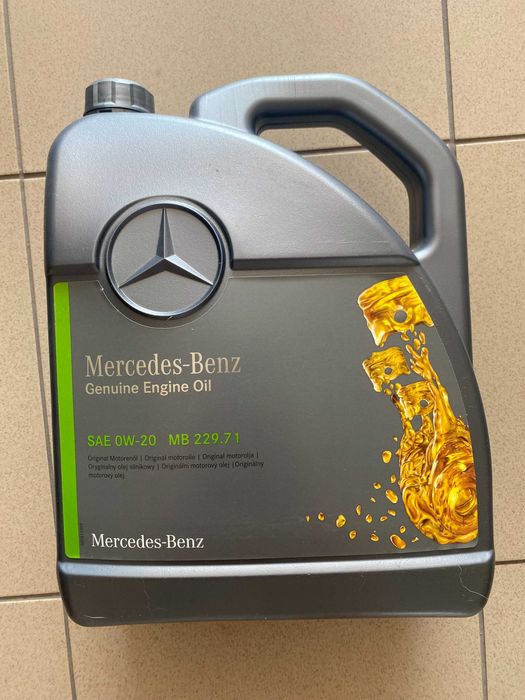 Моторное масло Мерседес 0W-20. Для дизельных и бензиновых двигателей