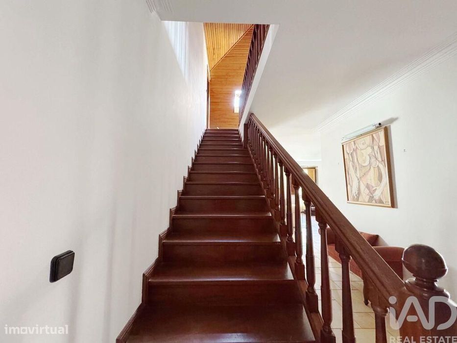 Apartamento T4 em Vila e Roussas de 262,00 m2