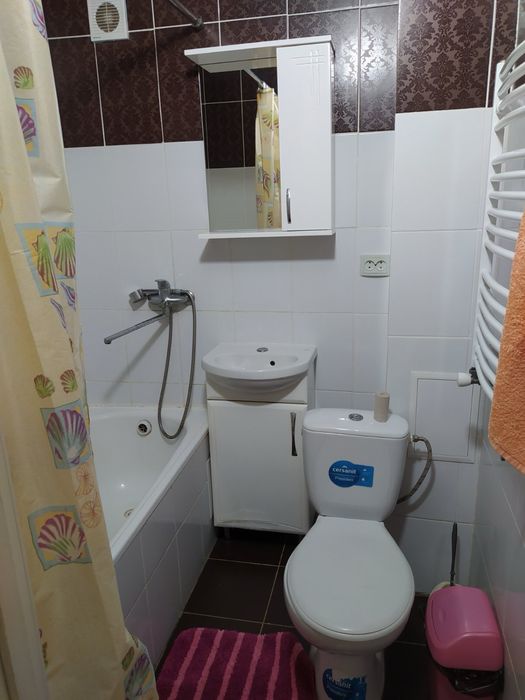 Здається однокімнатна кварт в Берегово Вільна  з  27 травня