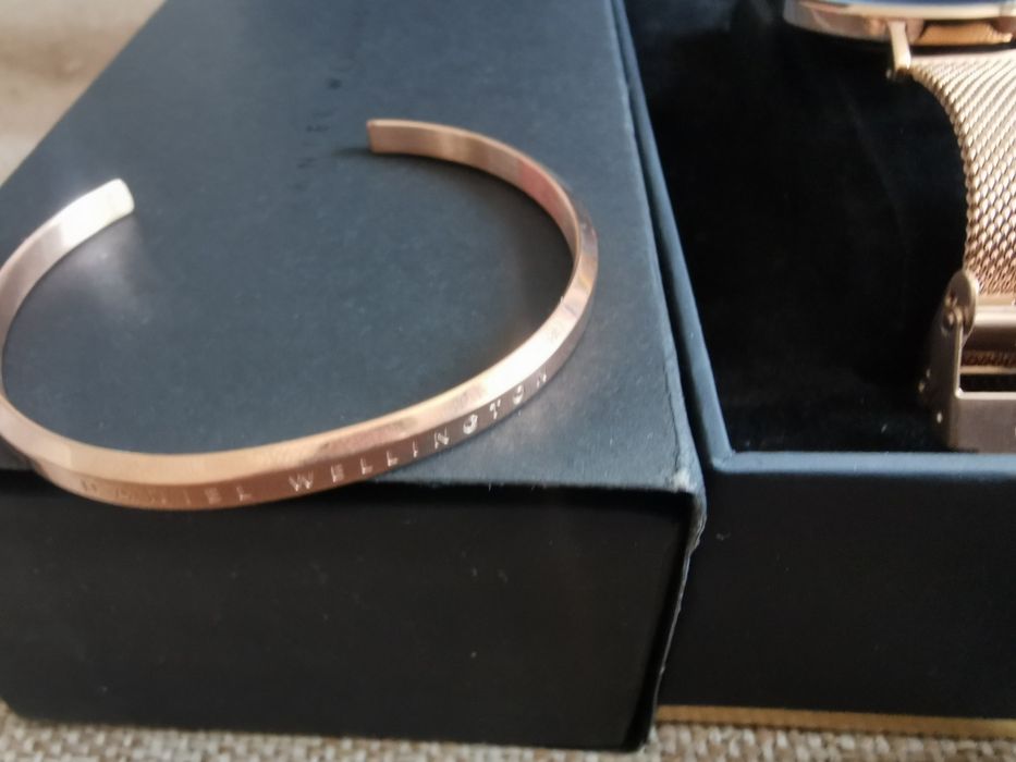 Daniel Wellington Petite Melrose 32mm Жіночий Годинник + Браслет