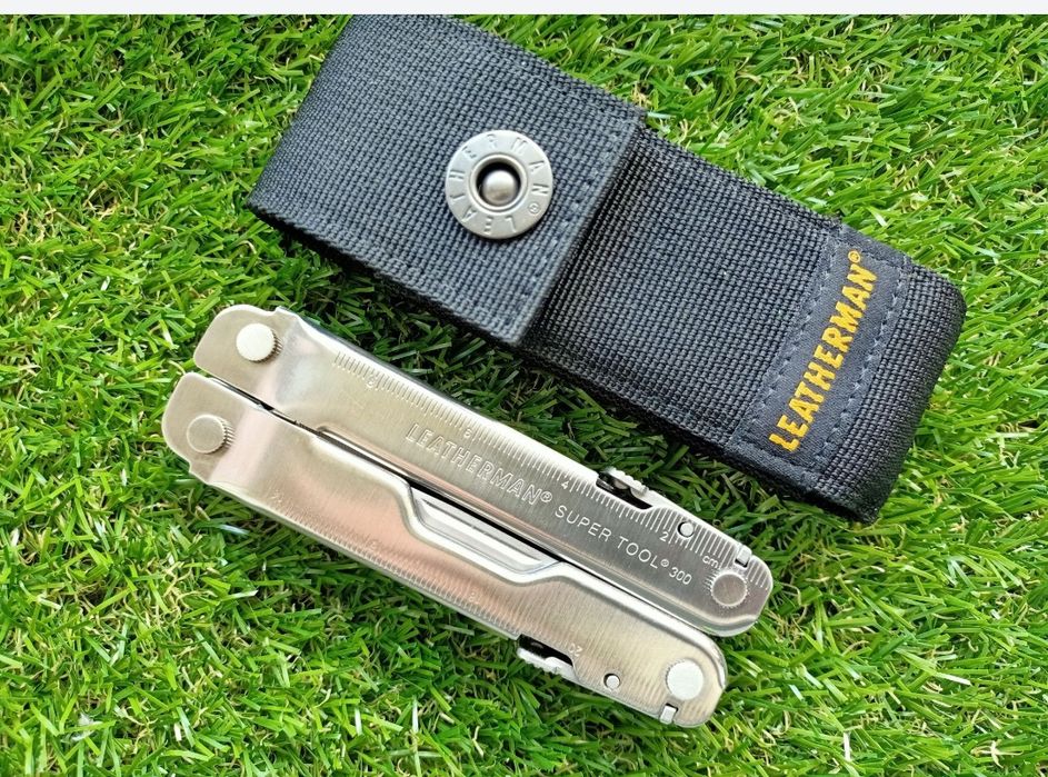 Multitool Leatherman Super Tool 300