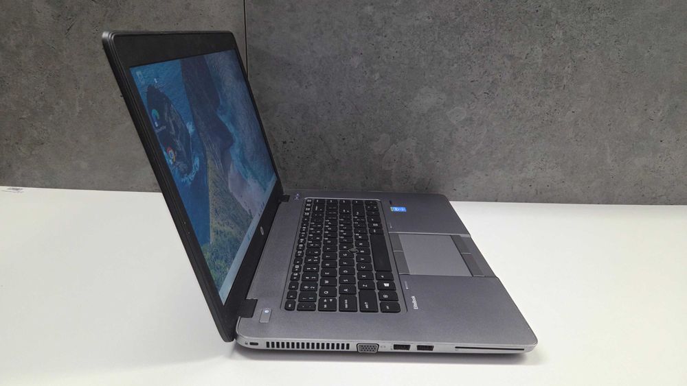 Ultra HP EliteBook 850 i5 5300U 8GB dysk 256SSD Laptop Windows 11 G2