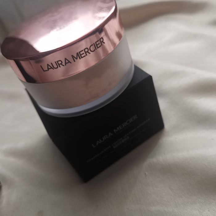 Laura mercier tone up Rose transcluent powder puder do twarzy