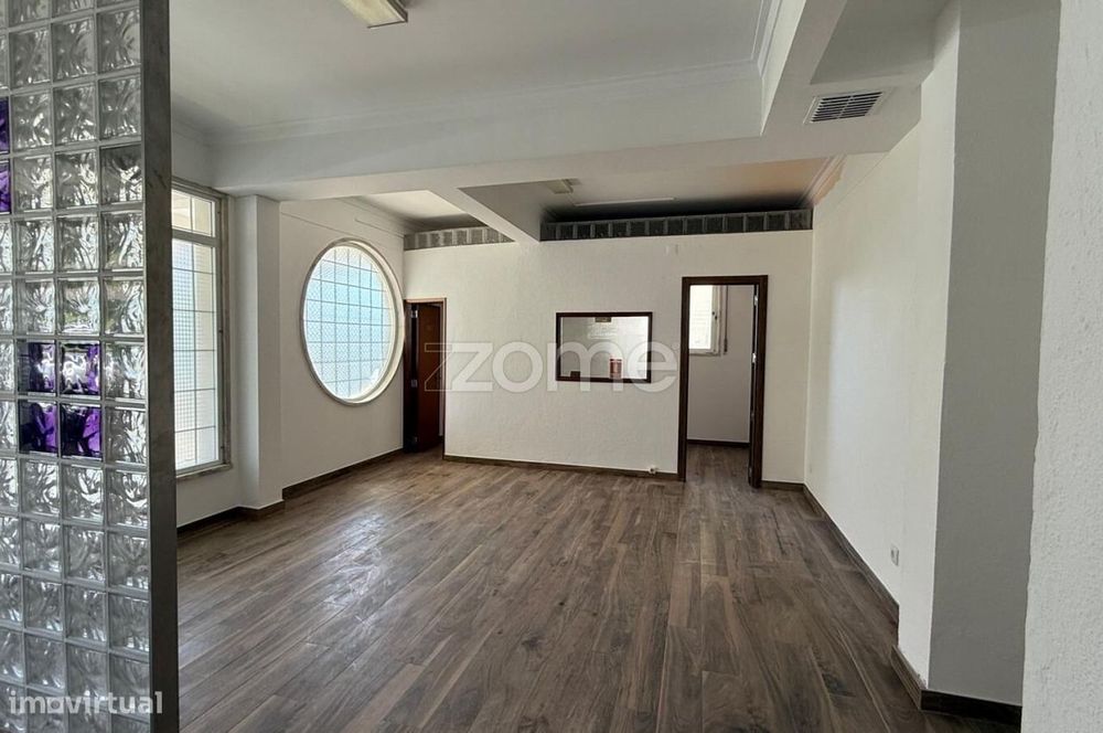 Shop for Rent - Valejas/Oeiras