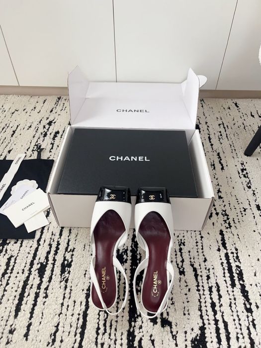 Czółenka Chanel Slingback White
