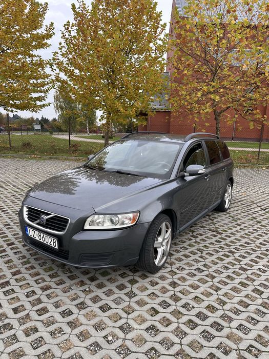 Volvo V50