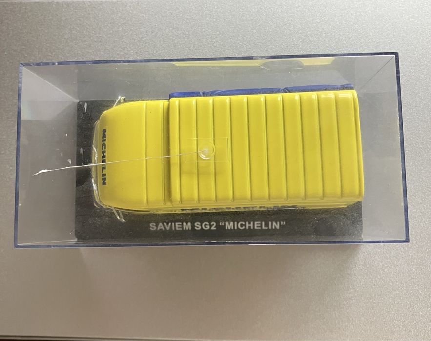 Miniatura Saviem SG2 Michelin