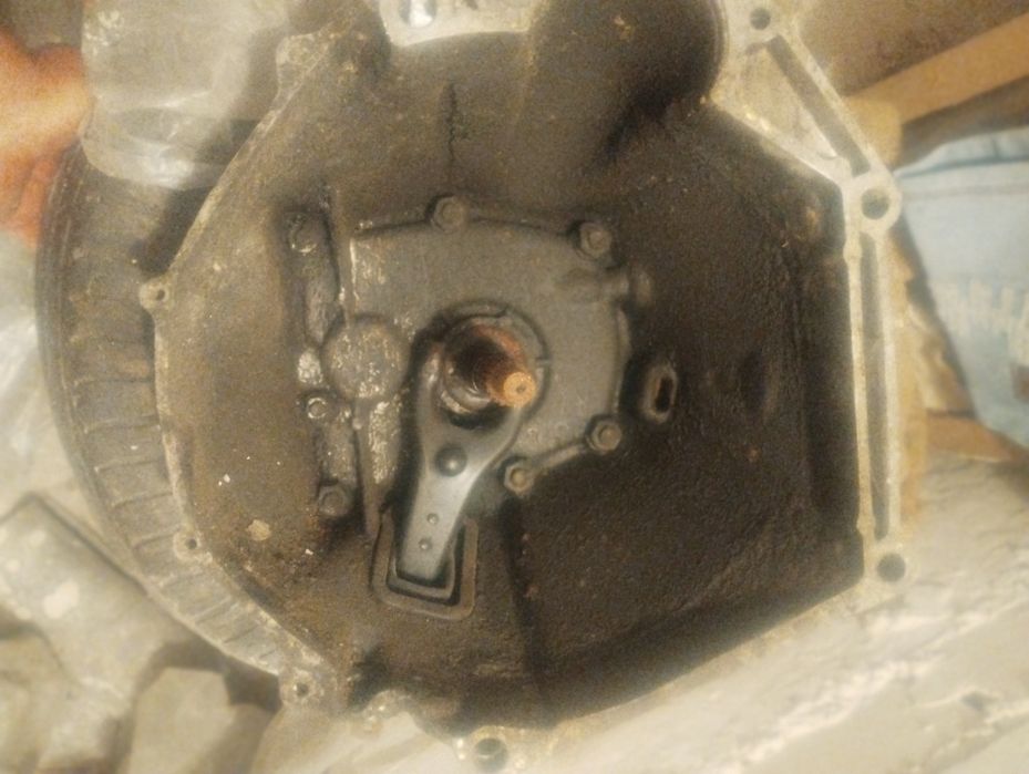 Продам КПП ваз классика 4 ступка