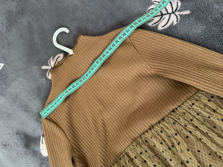 Платья на девочку 5-6 лет 4 штуки