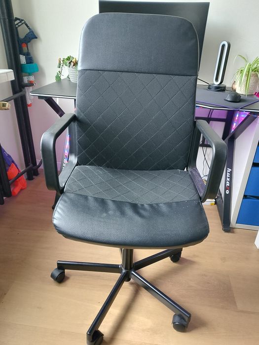 Krzesło biurkowe,Ikea Bomstad czarny