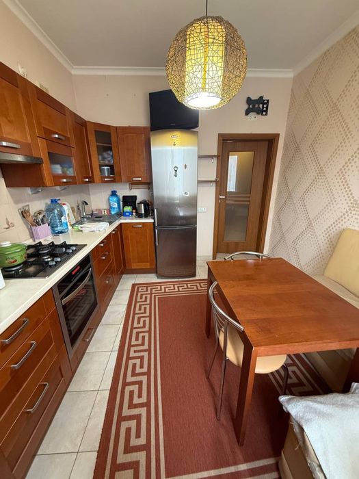 Продам 2 кімнатну квартиру.