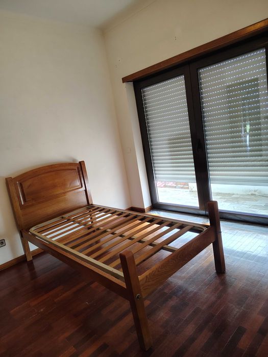 Cama solteiro madeira maciça