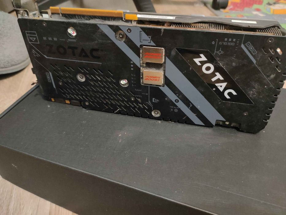 1080ti Zotac AMP Extreme / БУ, сломана, описание
