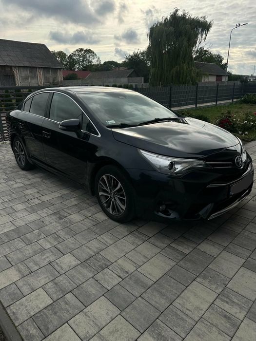 Toyota  Avensis 1.8  2 właściciel