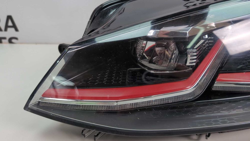 Фара левая в сборе с Volkswagen Golf 2018 (mk7.5) GTI Хэтчбек