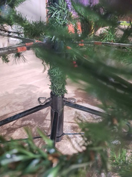 Vendo árvore de natal verde alta